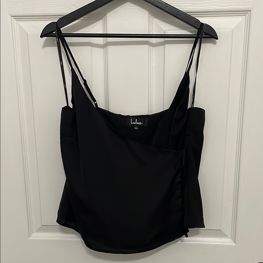 Lulus women’s black wrap blouse